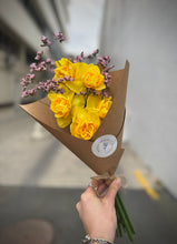 Load image into Gallery viewer, Daffodil Bunch
