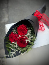 Load image into Gallery viewer, 3 Stems Red Roses