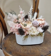 Load image into Gallery viewer, Dried Arrangement Pink and White in ceramic