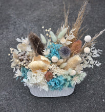 Load image into Gallery viewer, Dried Arrangement Blue and White in ceramic